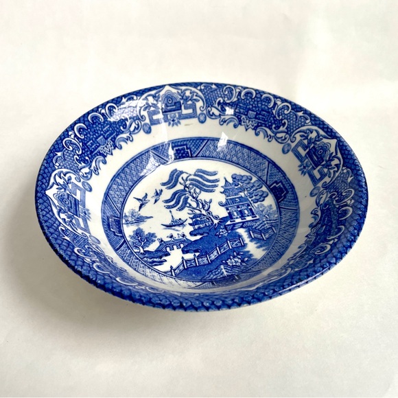 Old Willow English Ironstone Bowl Staffordshire England Blue White - Picture 3 of 6